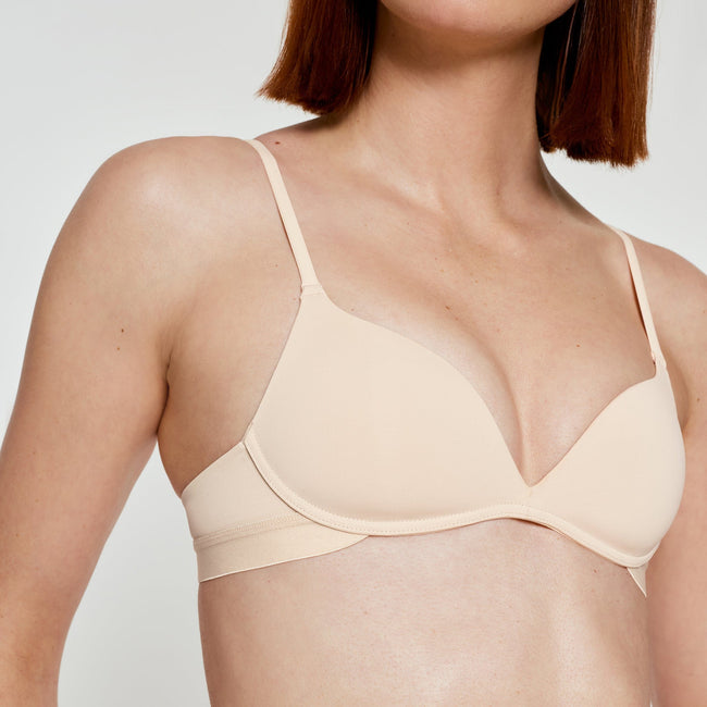 ad Finallyyyy a bra made to fit small boobs! @wearpepper has bras made for  women and by women and has sizes that serve AA, A and B cups