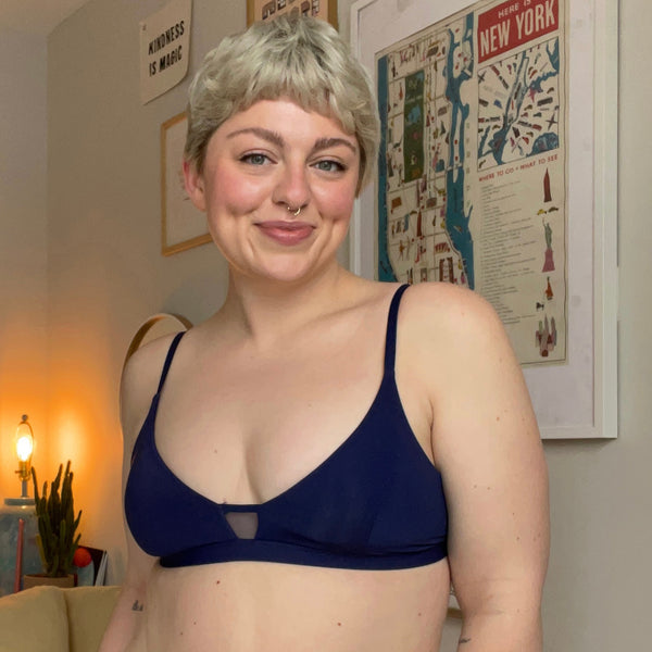 Pepper Limitless Wirefree Scoop Bra in Ultraviolet, I Tried This Wireless  Bra For Small Busts — It's So Comfy and Flattering
